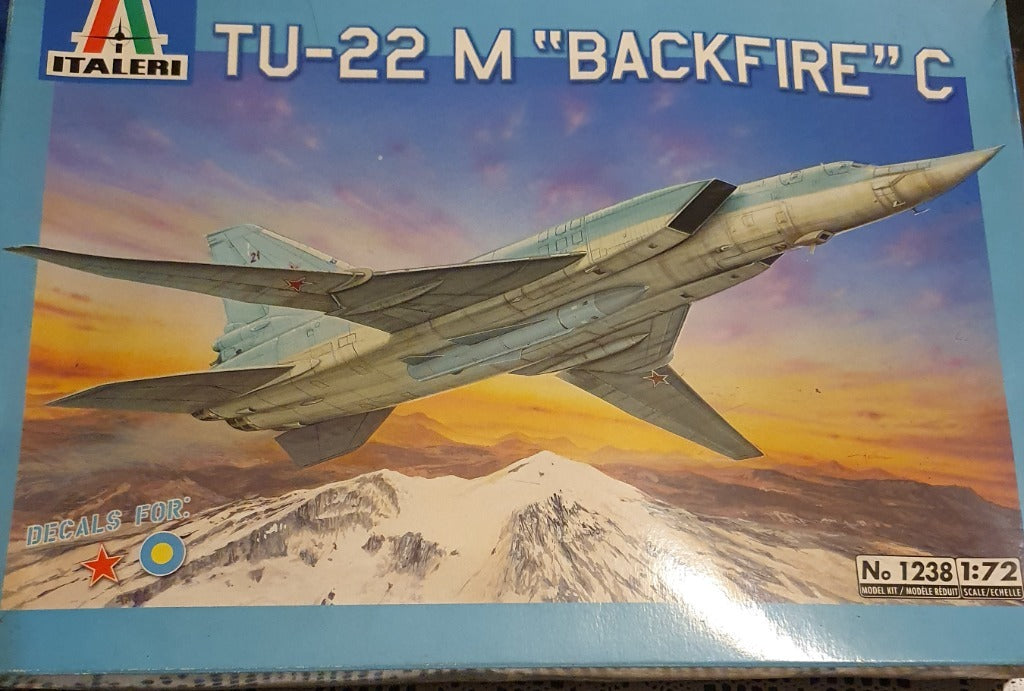 ITALERI 1238 *DISC Tu-22 M ''Backfire'' C