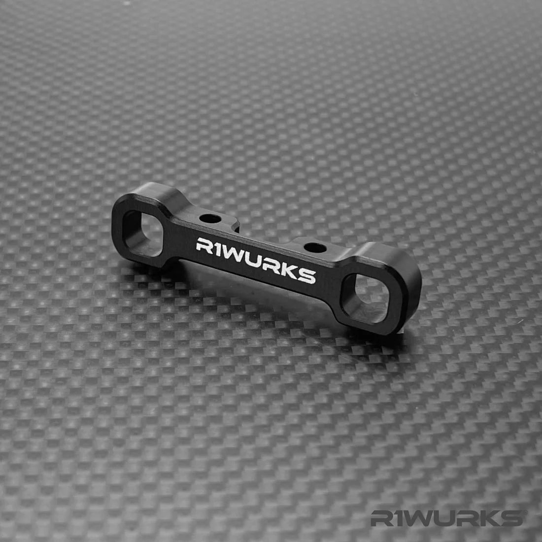 R1WURKS 900058 (B7 Series) Arm Mount D, Aluminum, Black