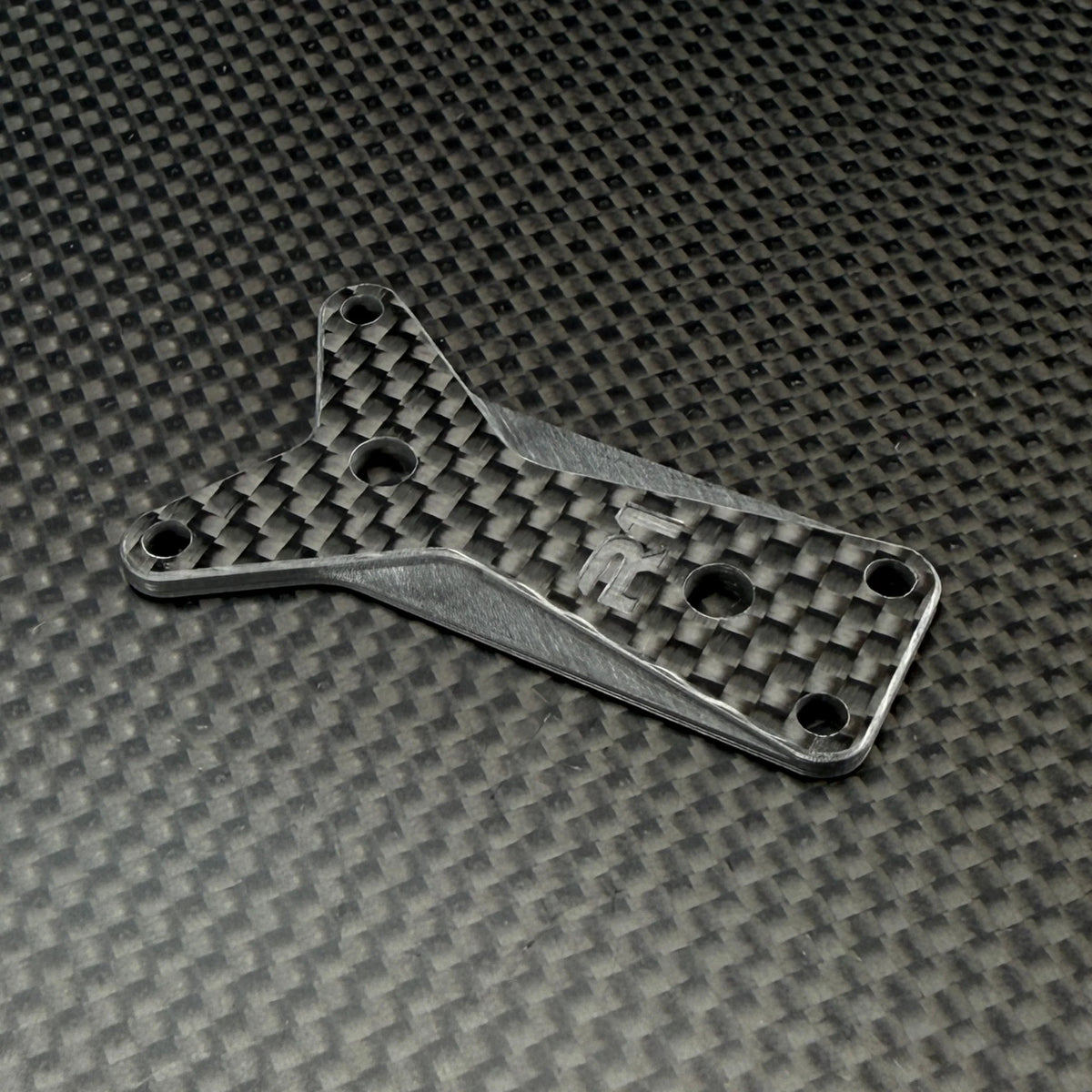 R1WURKS 900318 (Compatible with RC10®) Carbon Fiber Gearbox Brace (Gloss 3K Plain Weave)