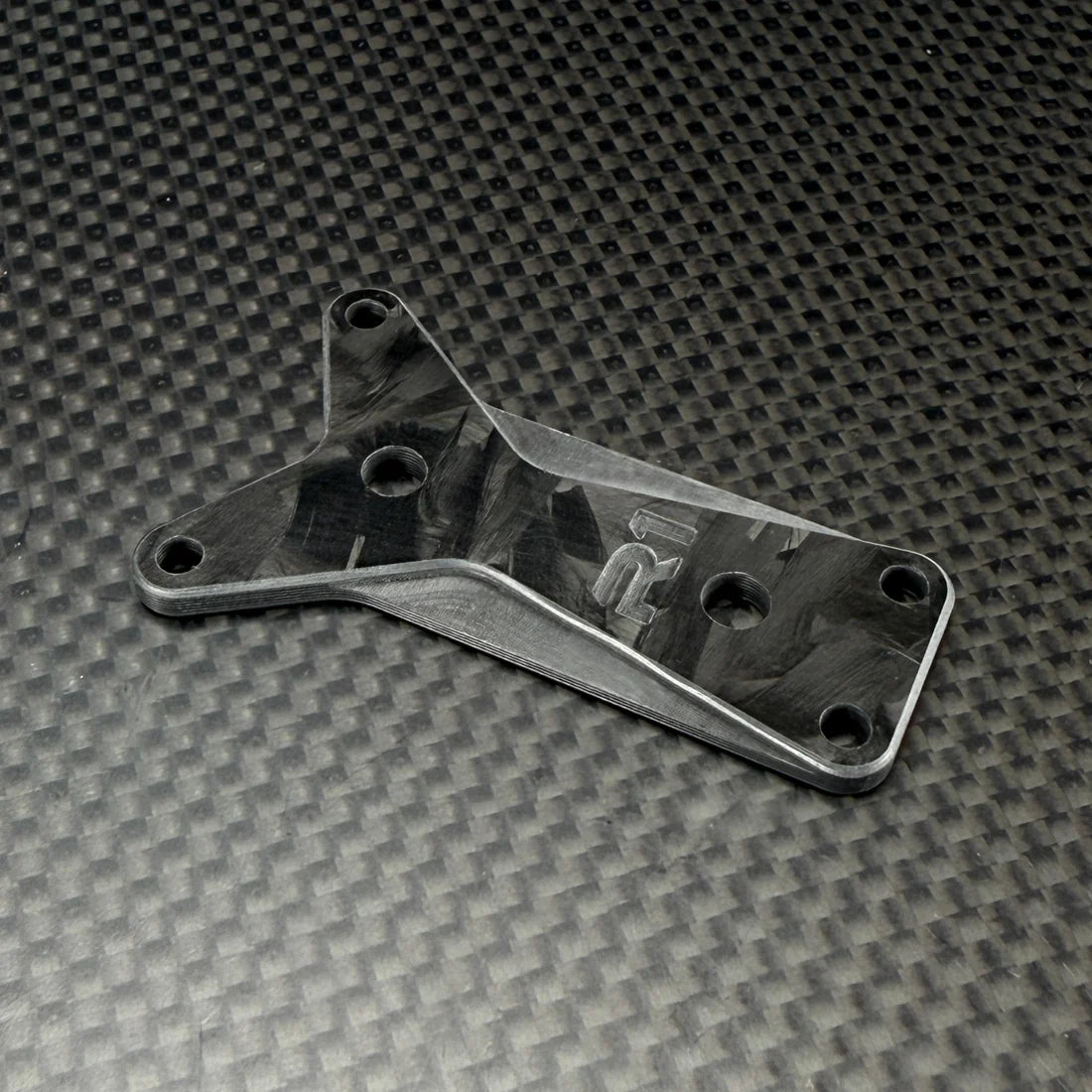 R1WURKS 900318-F (Compatible with RC10®) Carbon Fiber Gearbox Brace