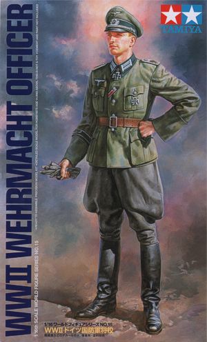 TAMIYA 36315 1/16 scale plastic model kit of a World War II German Wehrmacht Officer