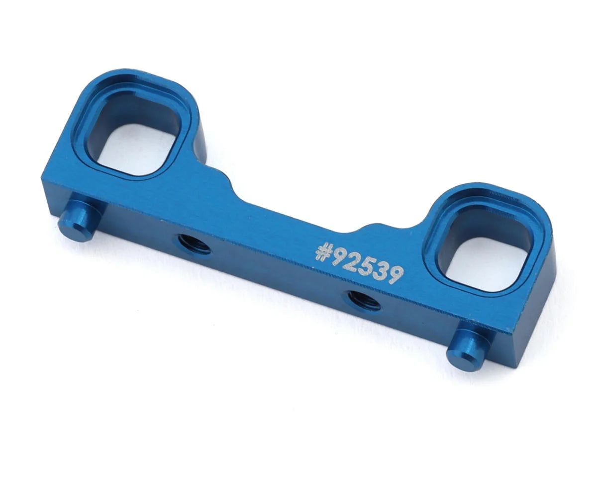 ASSOCIATED 92539 RC10B84 "C" Arm Mount