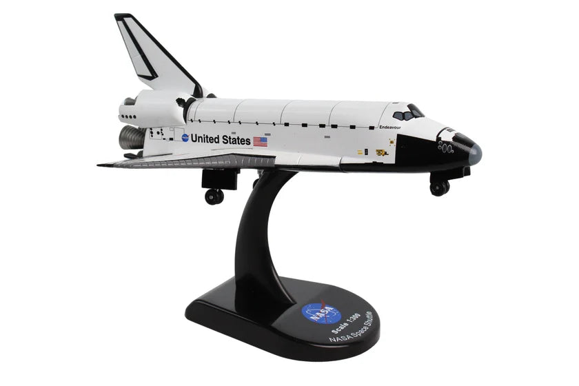 DARON PS5823 POSTAGE STAMP SPACE SHUTTLE ENDEAVOUR 1/300