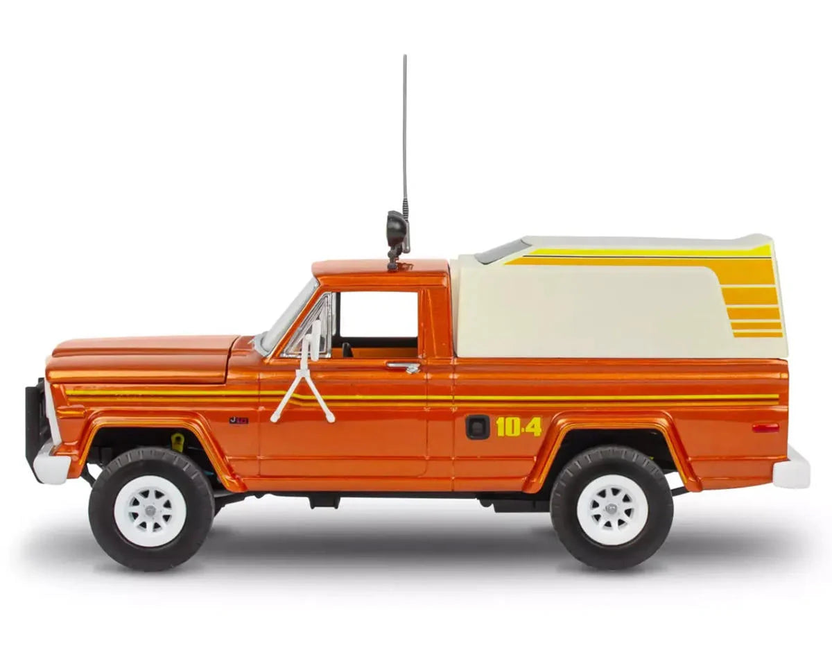 REVELL 14568 1/24 1979 Jeep J-10 Pickup Plastic Model Kit w/Camper Top
