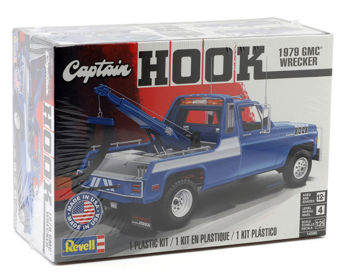 REVELL 14590 1/25 Captain Hook 1979 GMC Wrecker Plastic Model Kit