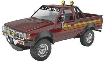 REVELL 85-4321 1/24 Datsun Off-Road Pickup *DISC*