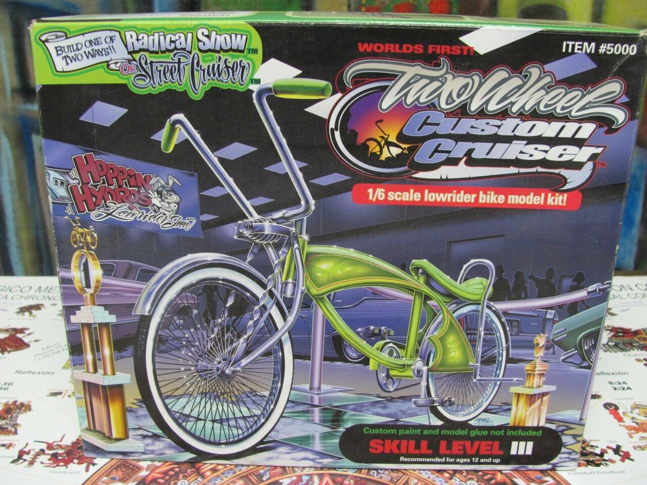 HOPPIN HYDROS 5000 1/6 Scale Lowrider Bike Model Kit 2 Wheel Custom Cruiser