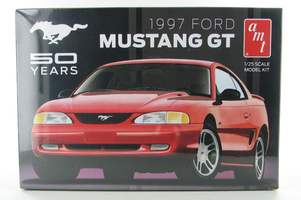 AMT 864/12 1/25 '97 Ford Mustang GT 50th Anniversary