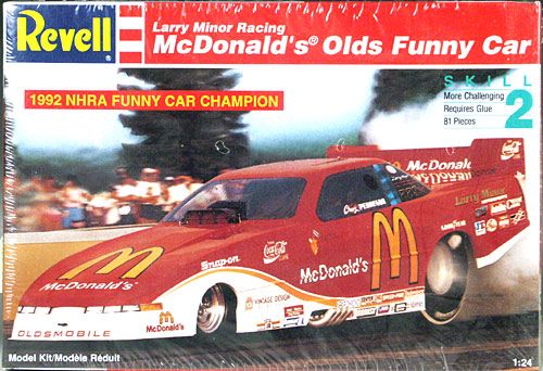 REVELL 7353 1/24 McDonald's Olds Funny Car NHRA CHAMPION (1993)