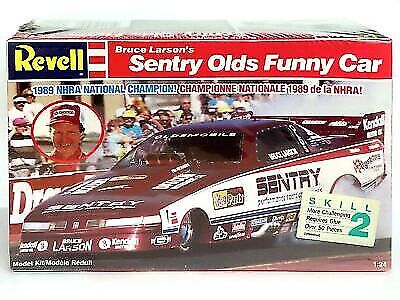 REVELL 7460 1/24 Scale Bruce Larson's Sentry Olds Funny Car