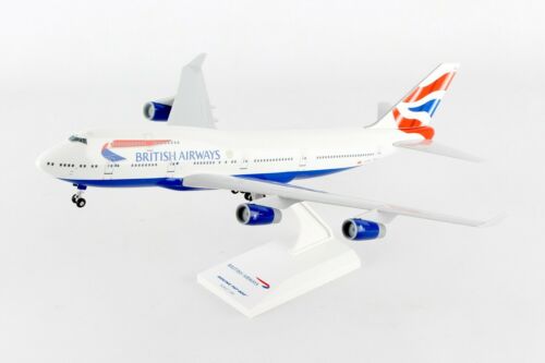 SKYMARKS SKR304 BRITISH AIRWAYS B747-400 1/200 W/GEAR PLASTIC DISPLAY MODEL