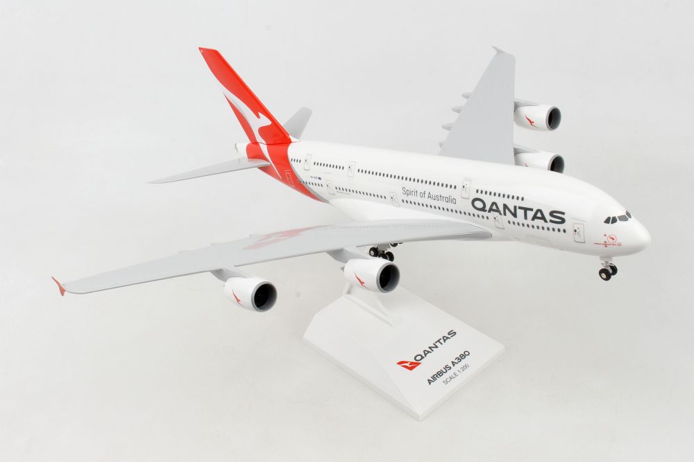 SKYMARKS SKR1000 Qantas A380 1/200 with Gear New Livery